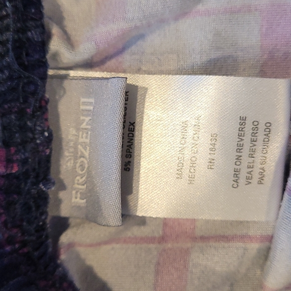 2 Pairs of Girls Size 5 and 5T Leggings.  Old Navy Buffalo 5T /Disney Frozen 2 - Picture 9 of 10